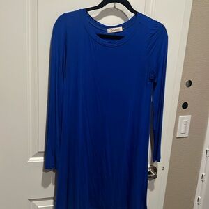 Blue short long sleeve dress